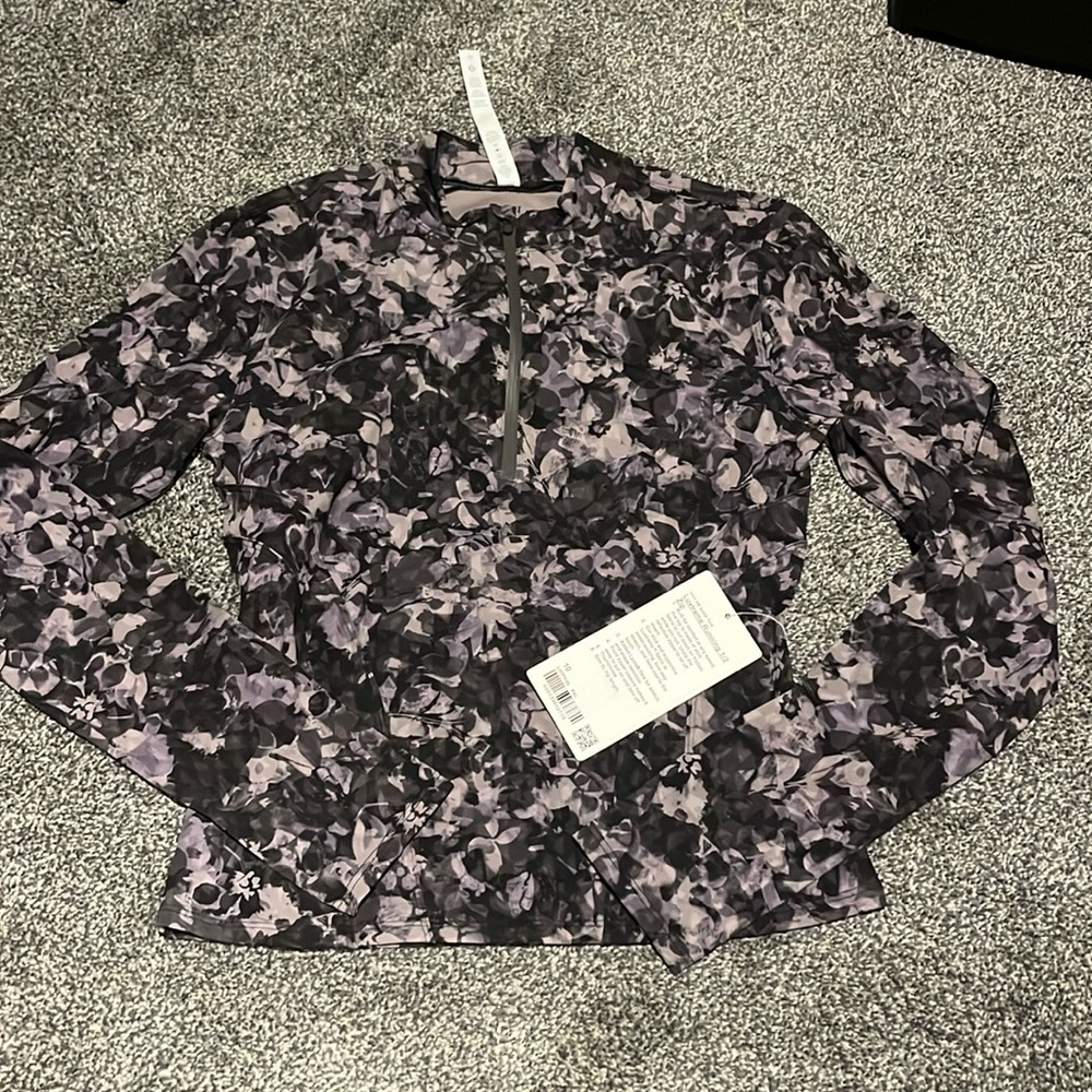Lululemon Luxtreme Running 1/2 Zip (10) FINAL SALE